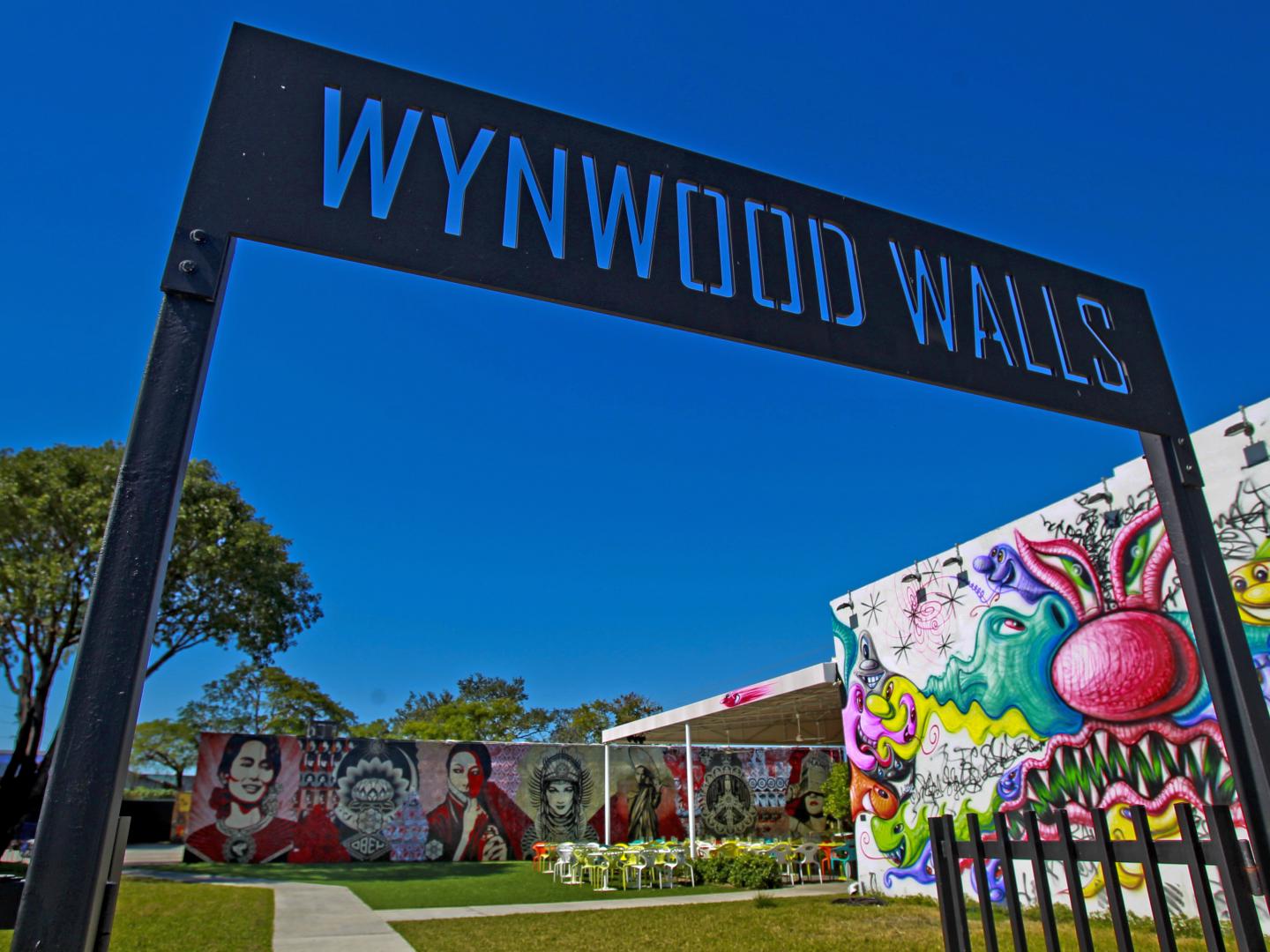 佛罗里达州迈阿密怀恩伍德墙公共艺术区的入口 佛罗里达州迈阿密怀恩伍德墙公共艺术区的入口