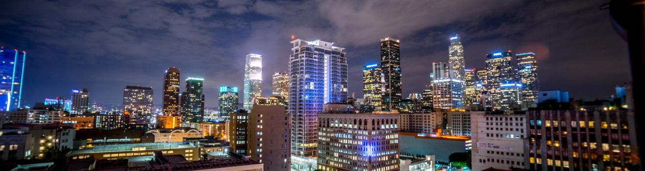 加利福尼亚州洛杉矶市中心的 Ace Hotel Rooftop 屋顶酒吧  加利福尼亚州洛杉矶市中心的 Ace Hotel Rooftop 屋顶酒吧